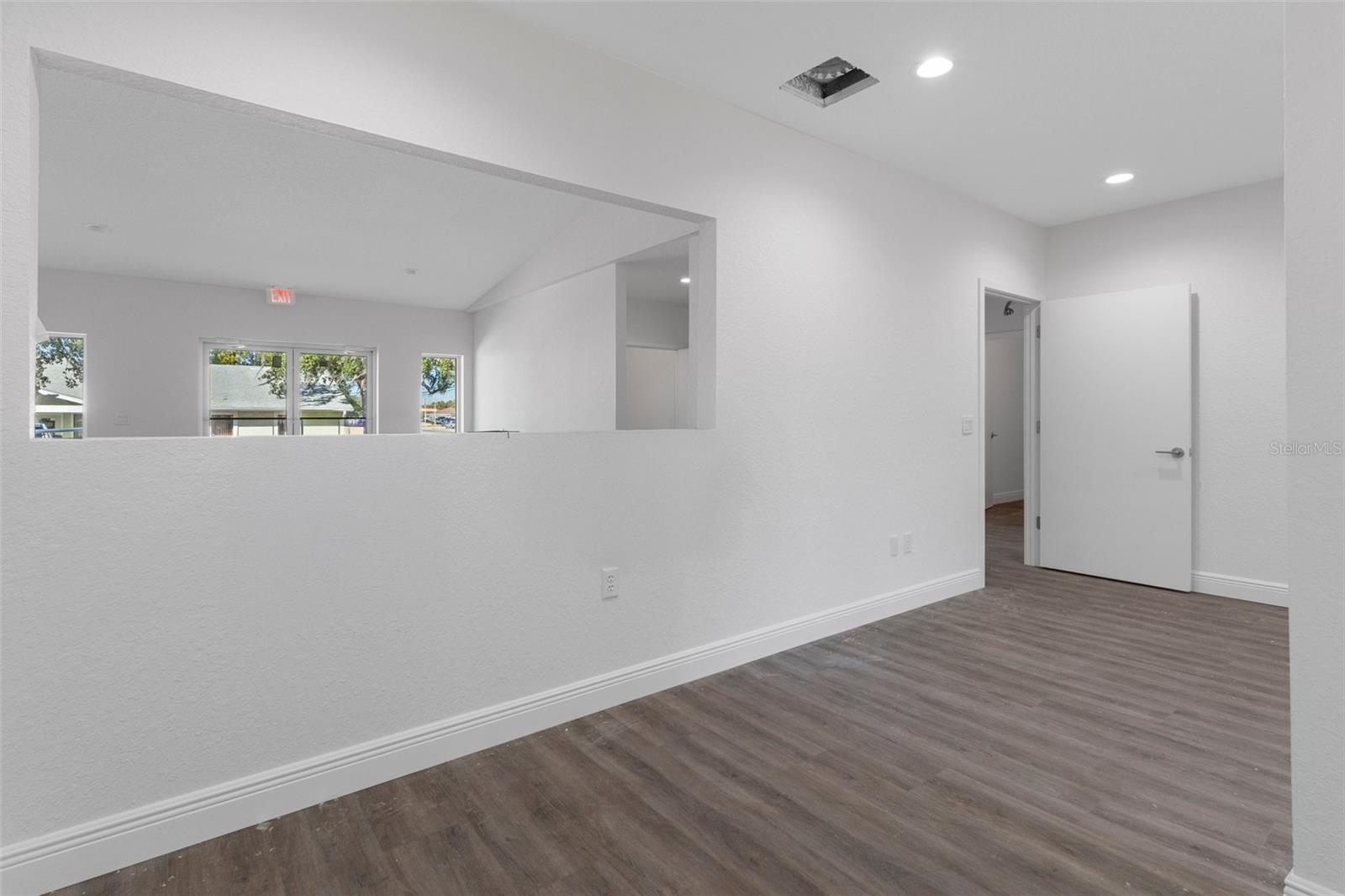 INVERNESS VILLAGE UNIT 03 - Commercial Sale