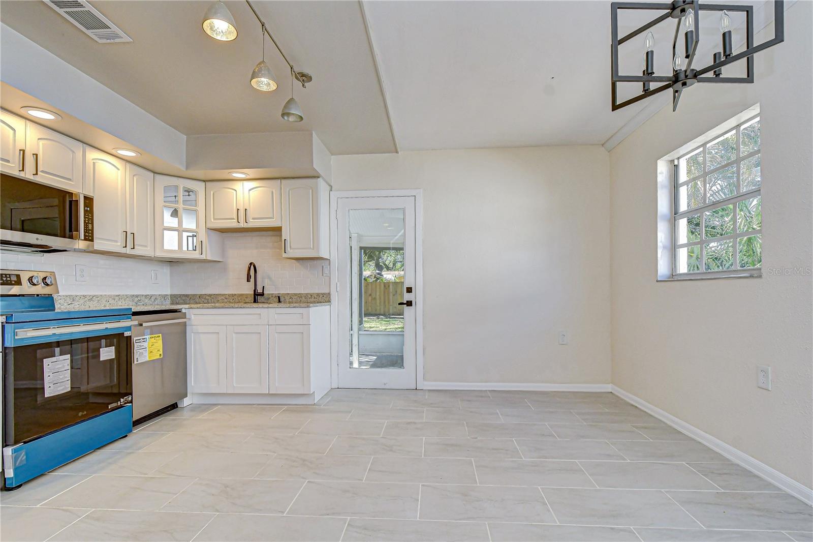 ANITA SUB - Residential Lease