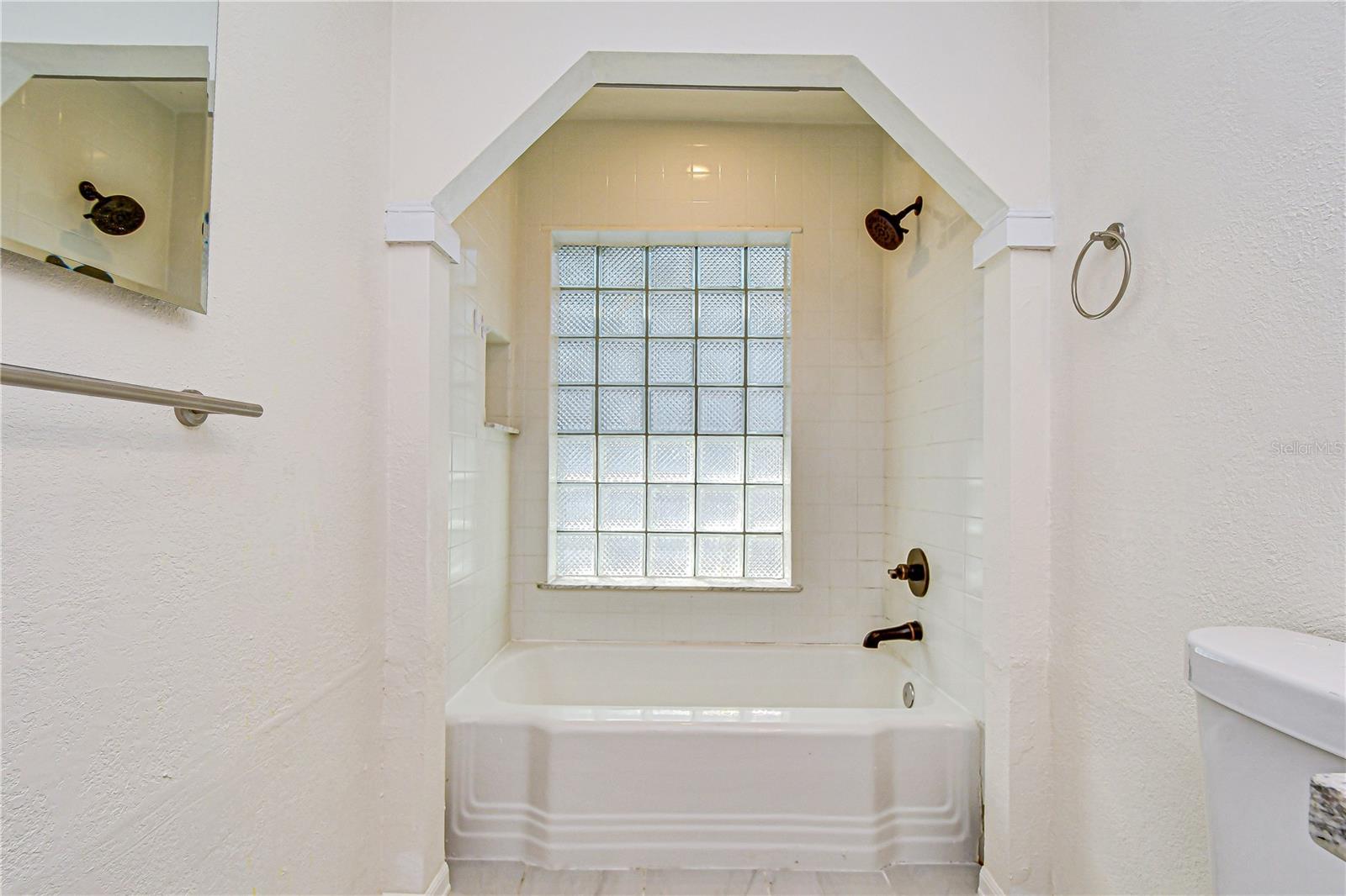 ANITA SUB - Residential Lease