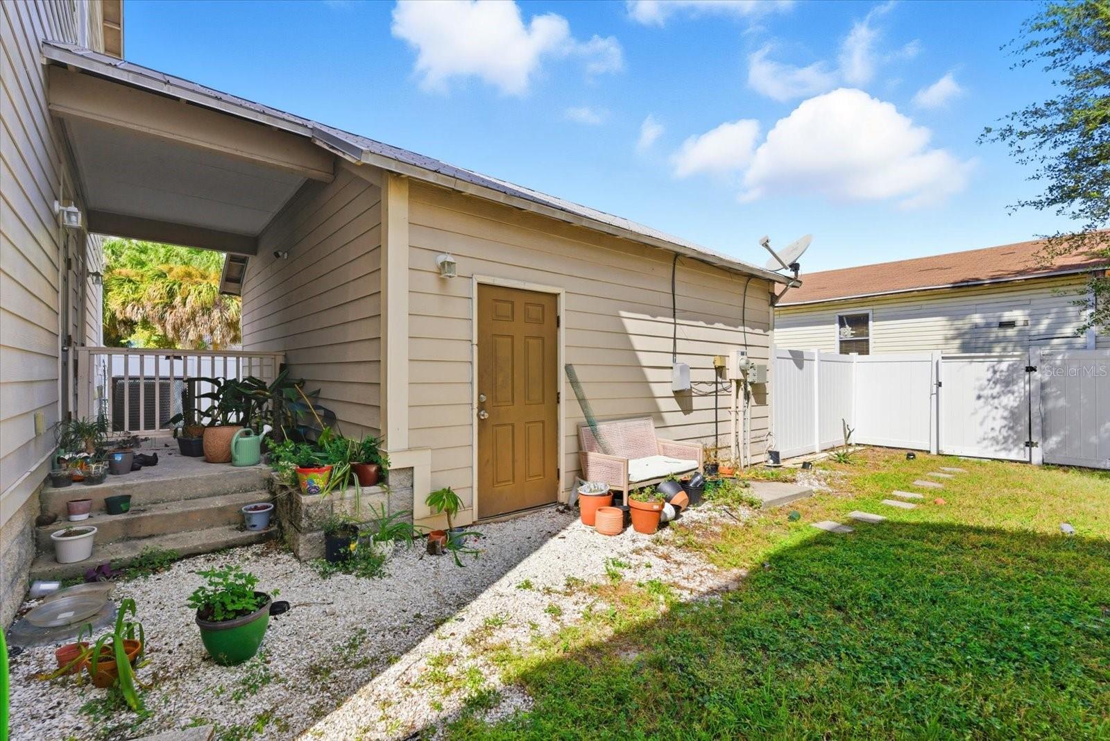 GIUSTOS TWNHMS - Residential