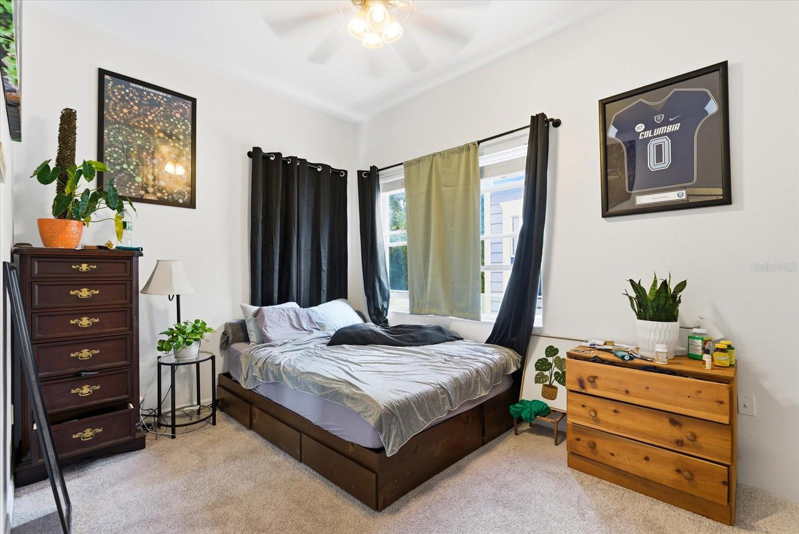 GIUSTOS TWNHMS - Residential