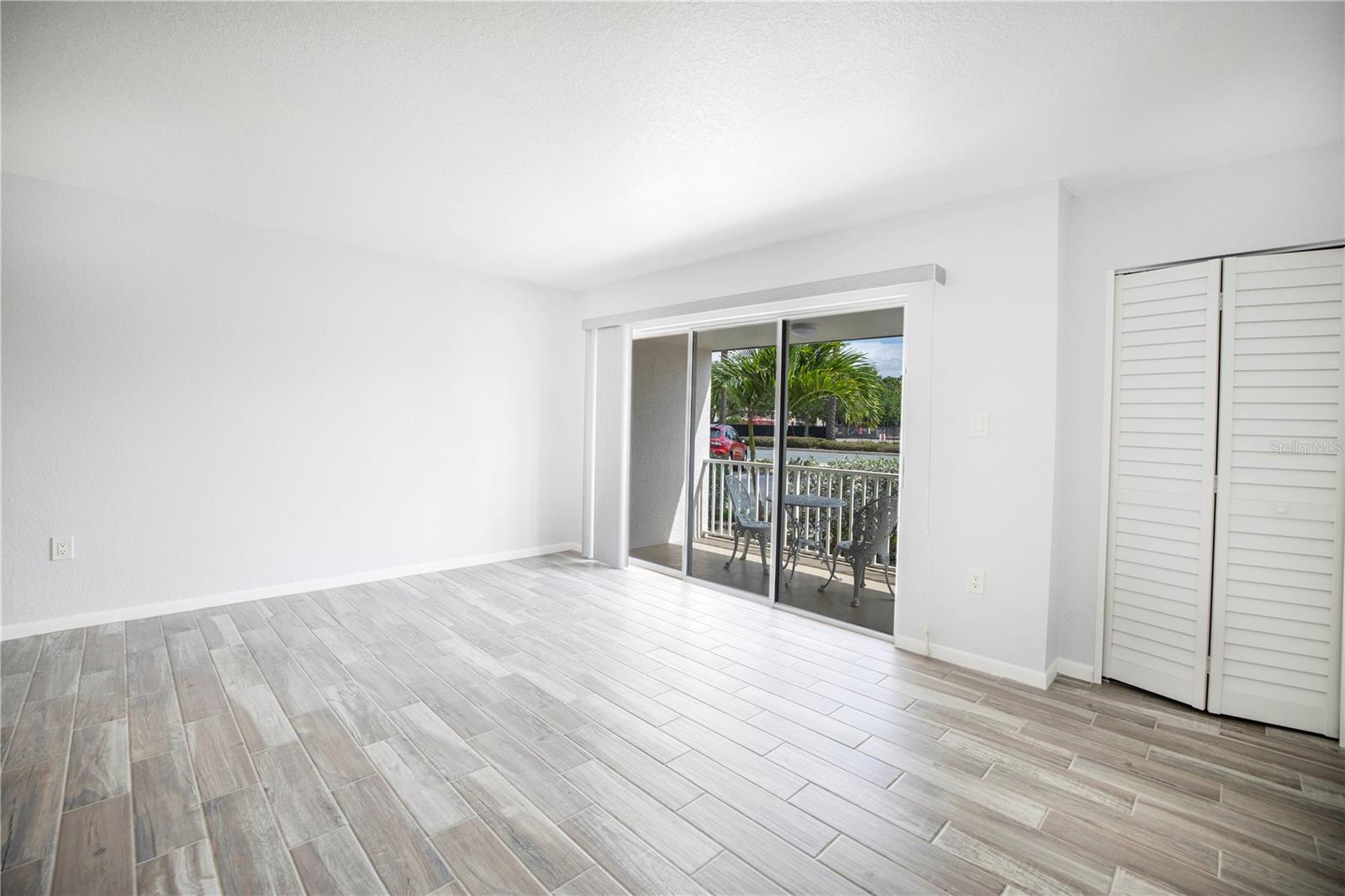 ST PETERSBURG BEACH NORTH UNIT 4 - Residential Lease