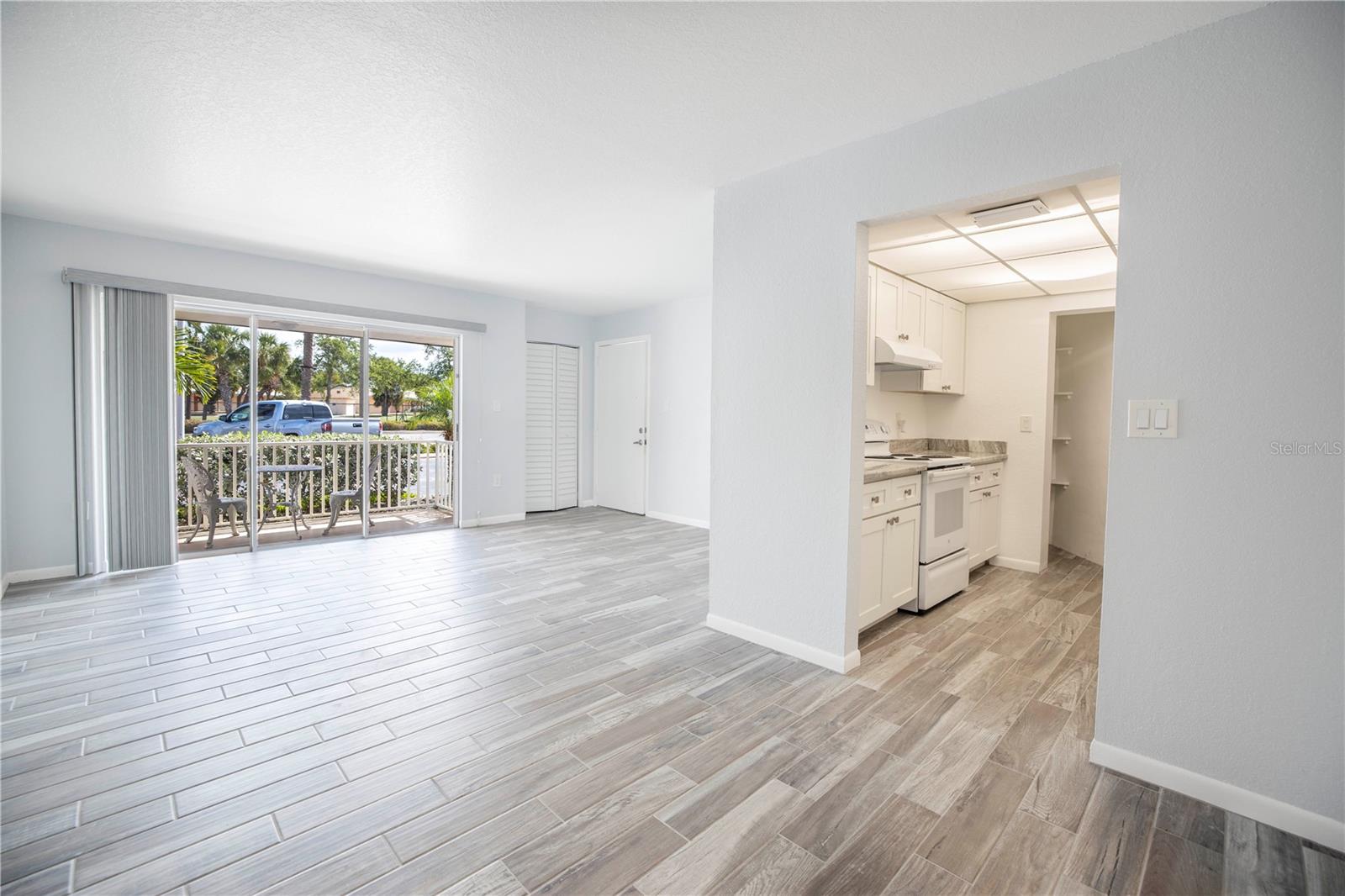 ST PETERSBURG BEACH NORTH UNIT 4 - Residential Lease