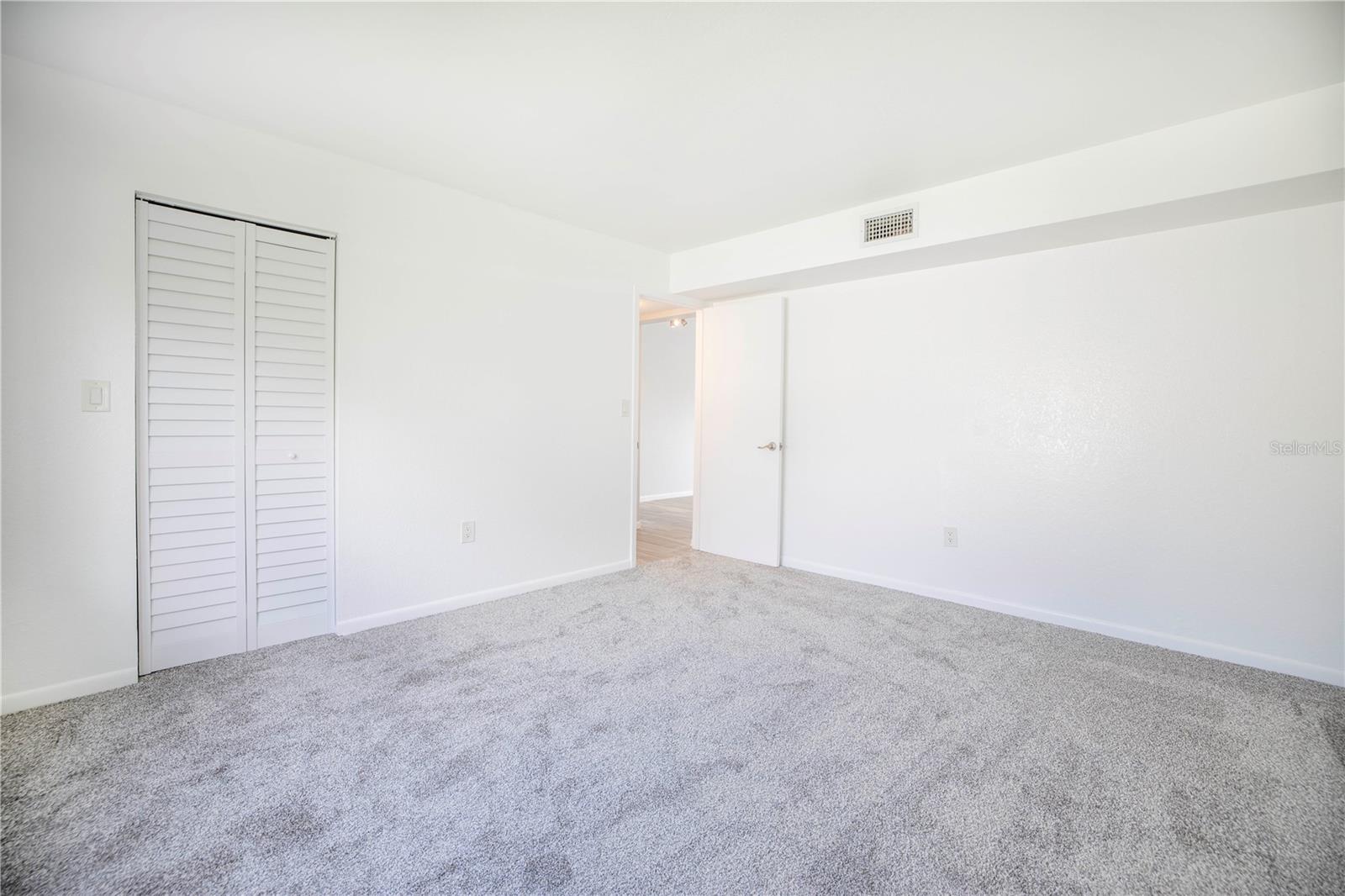 ST PETERSBURG BEACH NORTH UNIT 4 - Residential Lease