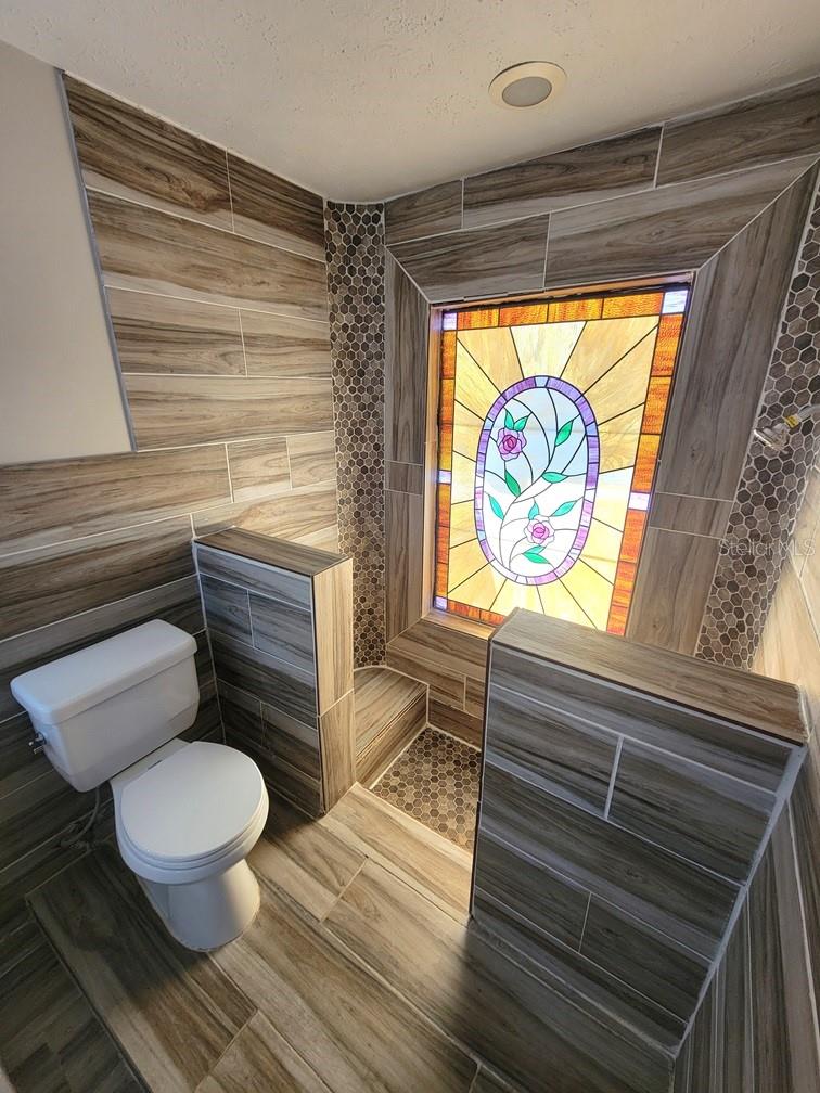 FOREST LAKE ESTATES - Residential Lease