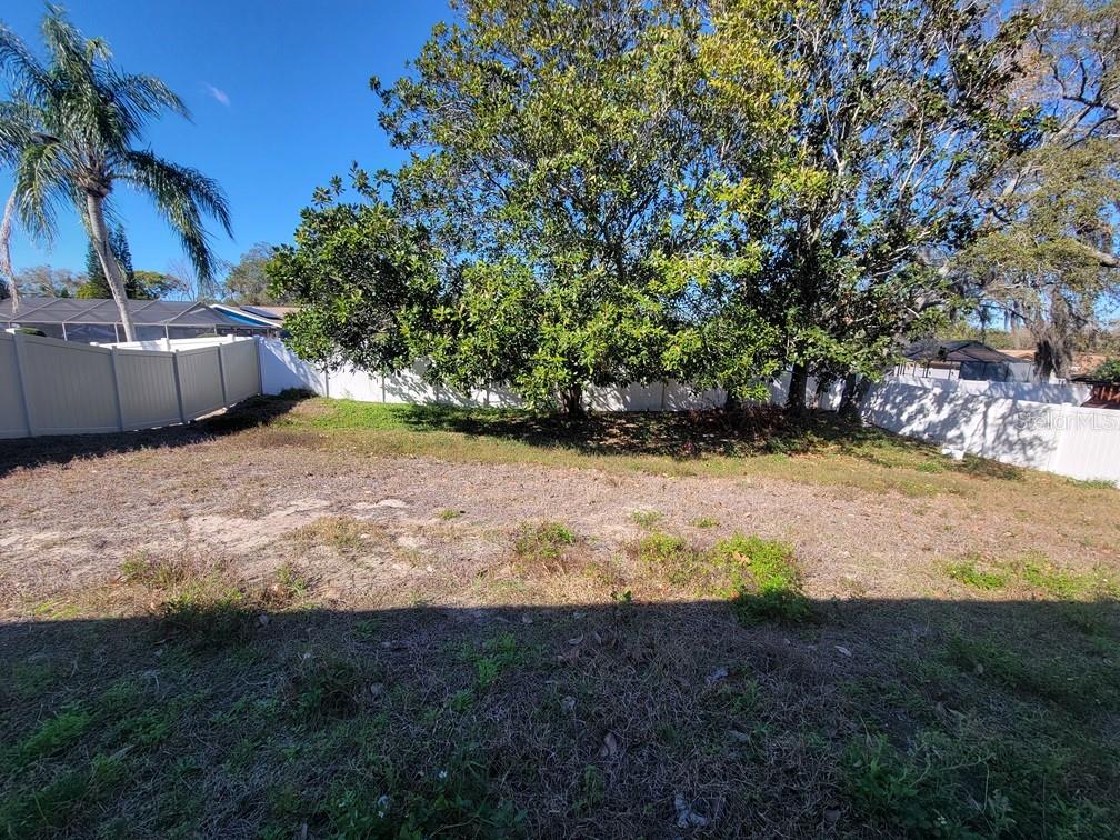 FOREST LAKE ESTATES - Residential Lease