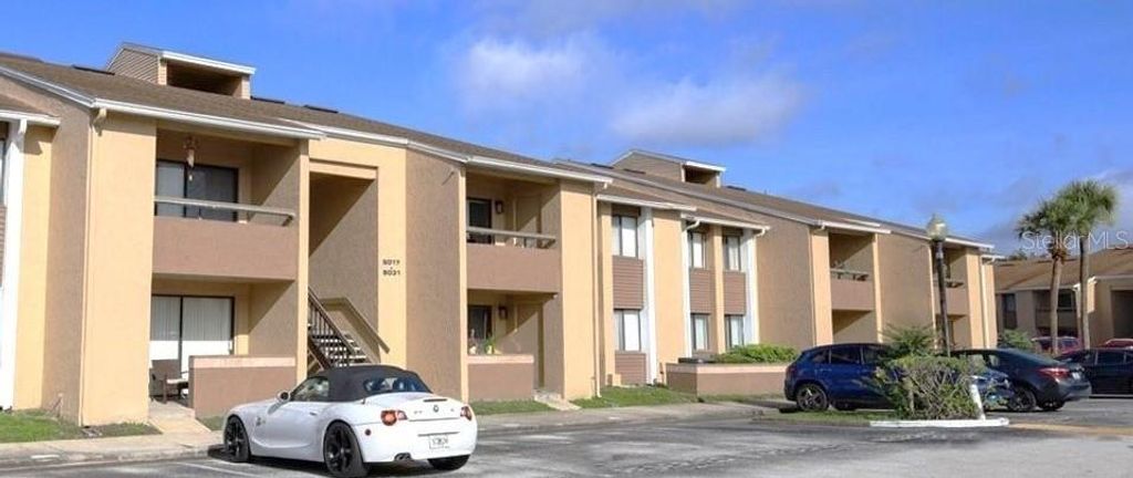 Photo of 5057 Vineland Road #5057, Orlando, FL 32811 (MLS # O6414232)