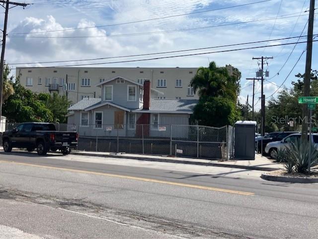 Sotto District - Rare opportunity to acquire a CG zoned vacant parcel. Corner location - CMU-35 future land use - site suitable for a variety of uses - office, retail, residential - with approved site plan.