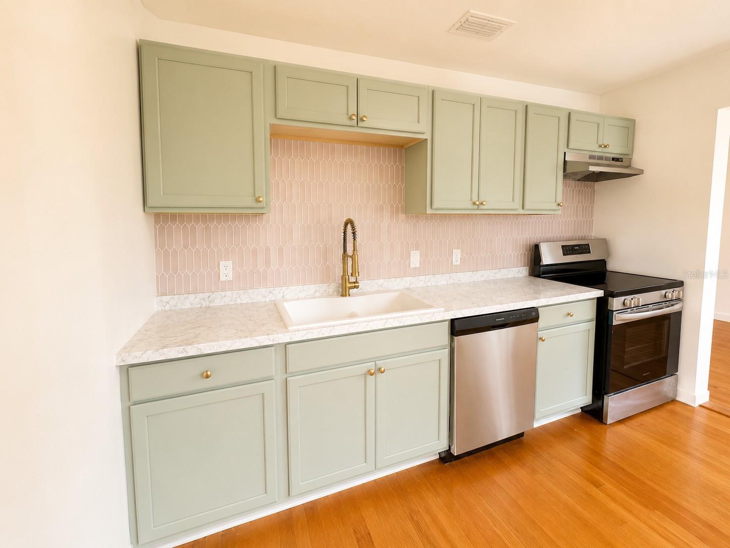 ELLICHS - Residential