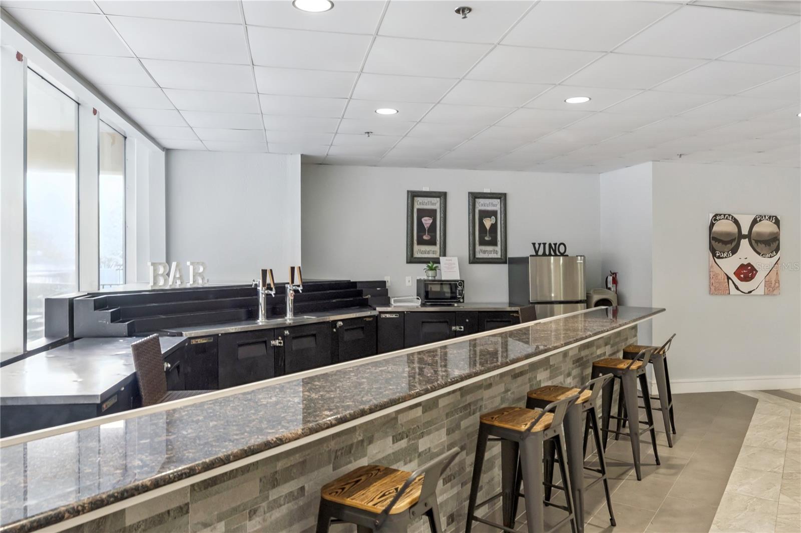 METROPOLITAN/LK EOLA - Residential