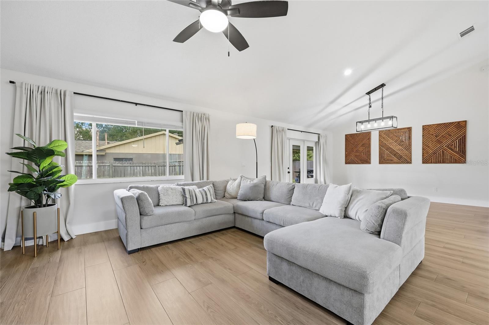 TIBERON HILLS PH 3 - Residential