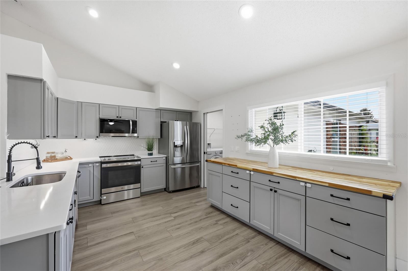 TIBERON HILLS PH 3 - Residential