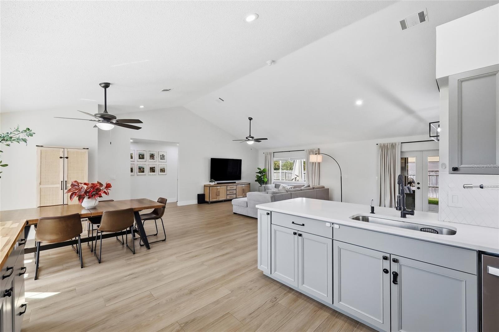 TIBERON HILLS PH 3 - Residential