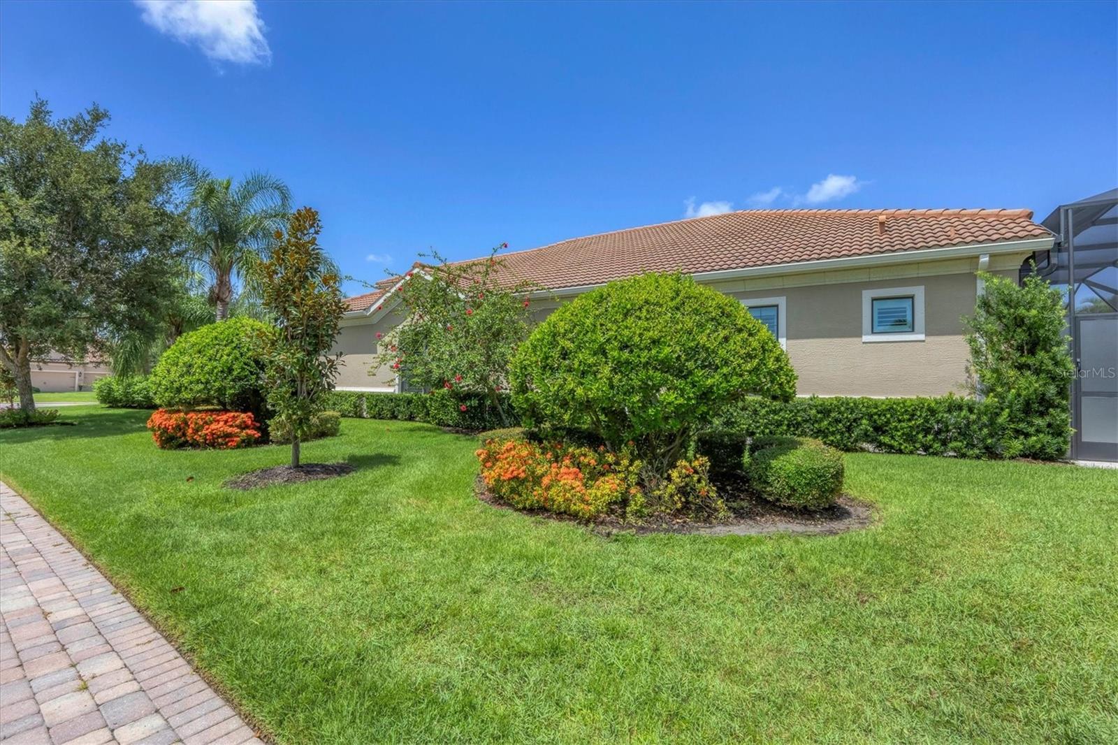 COUNTRY CLUB EAST AT LAKEWOOD RANCH - Residential