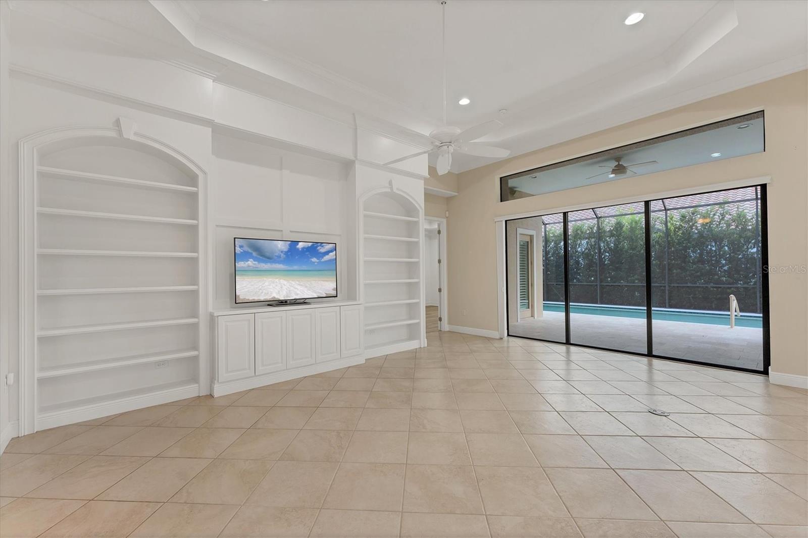 COUNTRY CLUB EAST AT LAKEWOOD RANCH - Residential