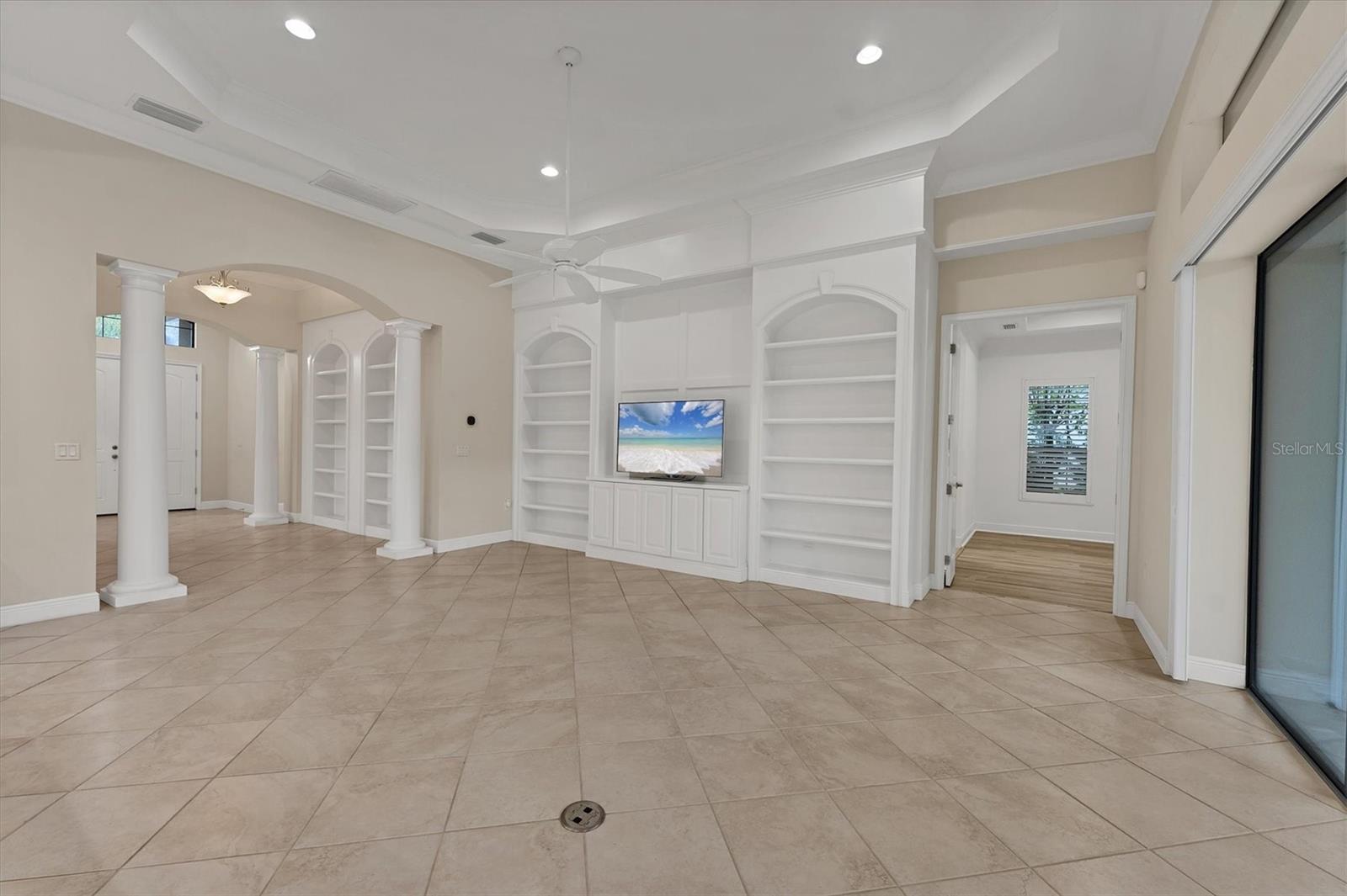 COUNTRY CLUB EAST AT LAKEWOOD RANCH - Residential