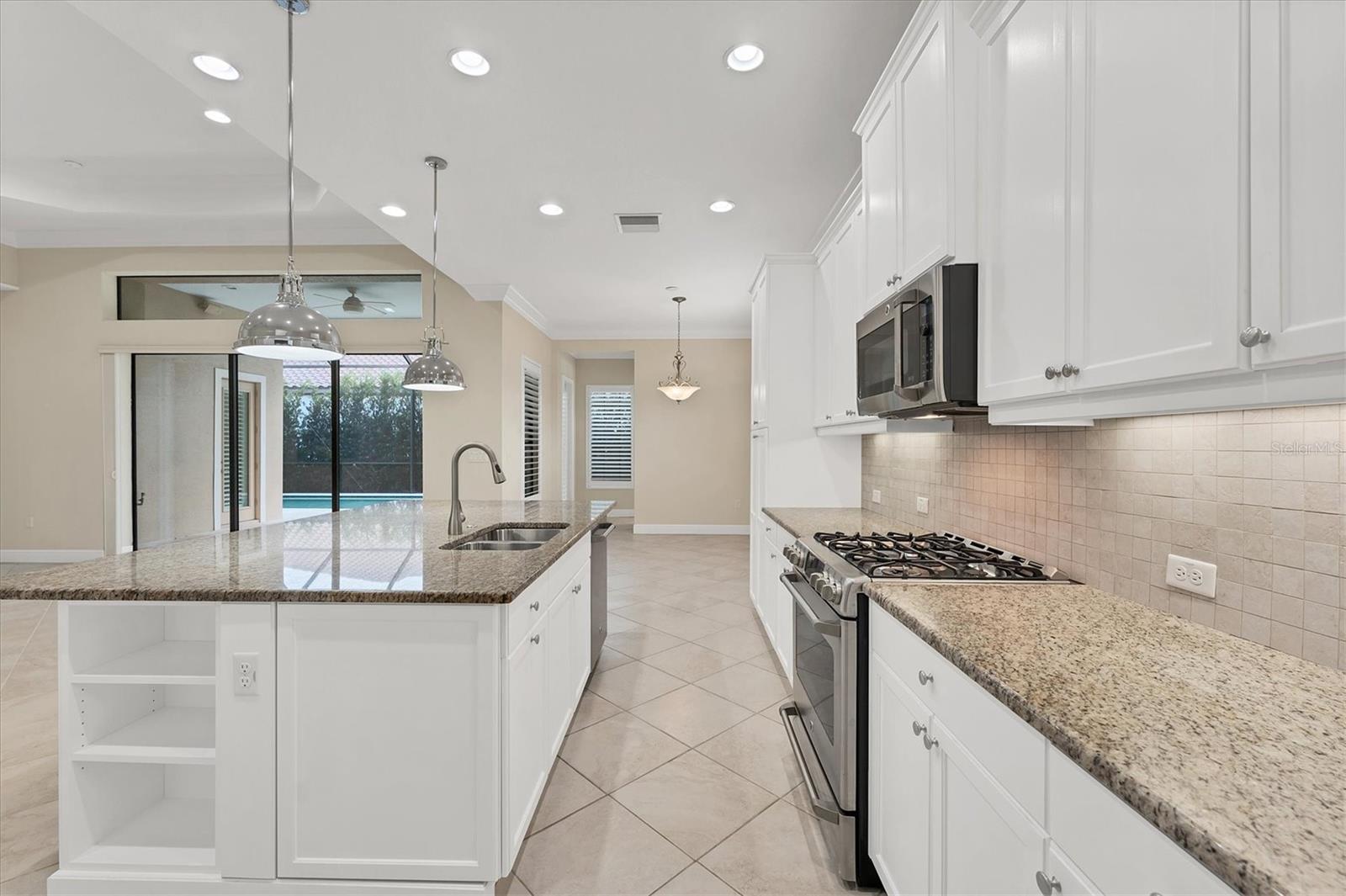 COUNTRY CLUB EAST AT LAKEWOOD RANCH - Residential