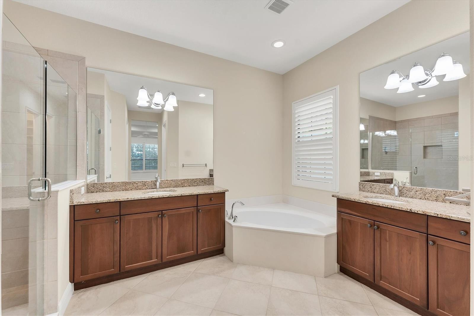 COUNTRY CLUB EAST AT LAKEWOOD RANCH - Residential