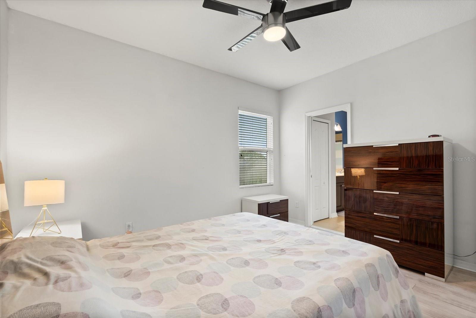 SANCTUARY AT ALOMA - Residential