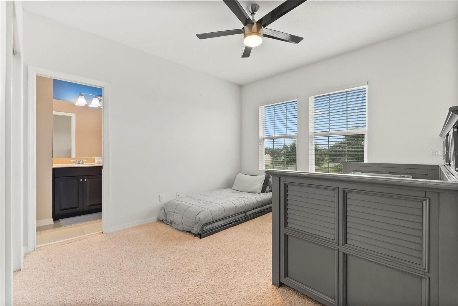 SANCTUARY AT ALOMA - Residential