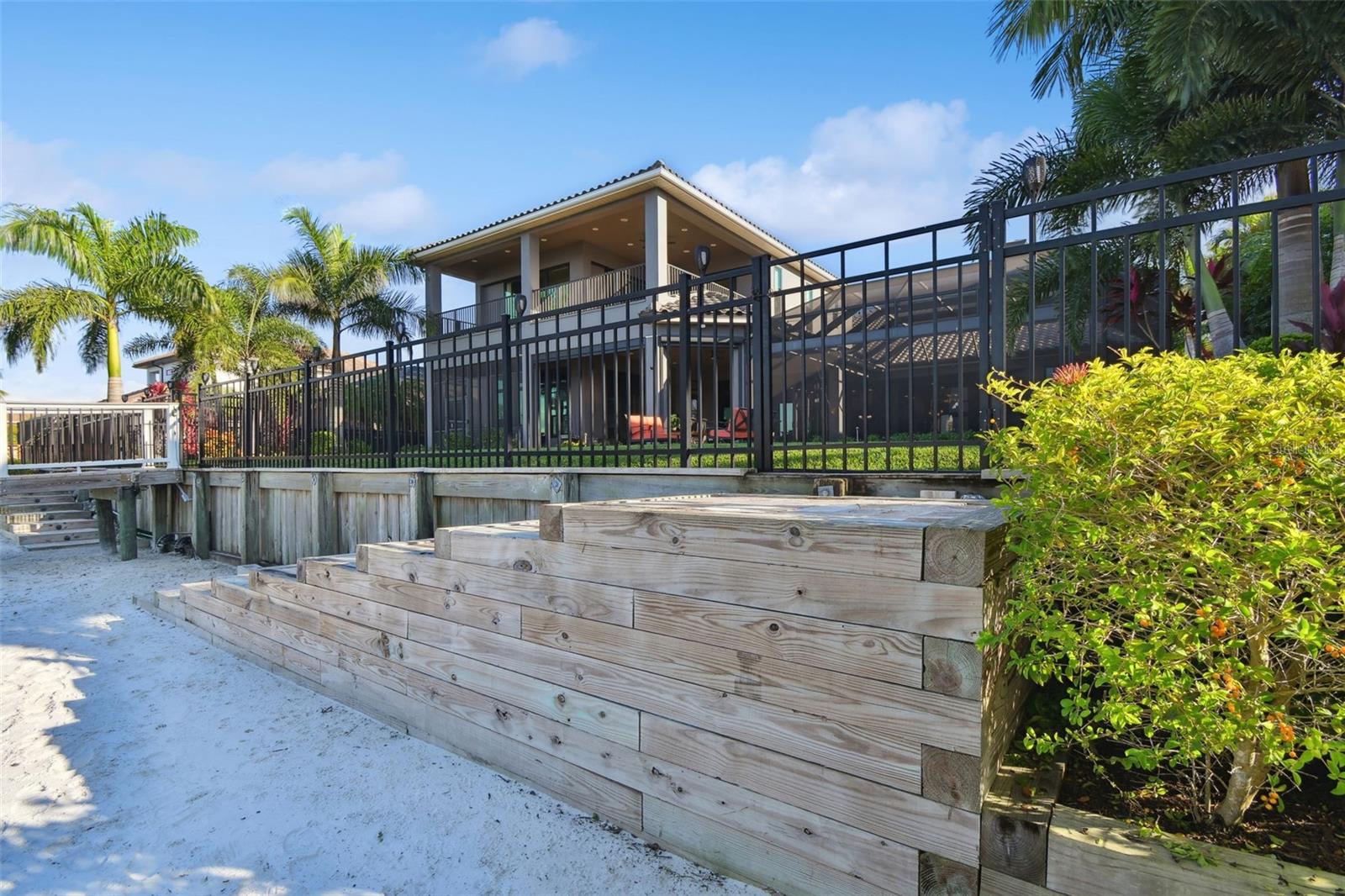 RIVERDALE - Residential