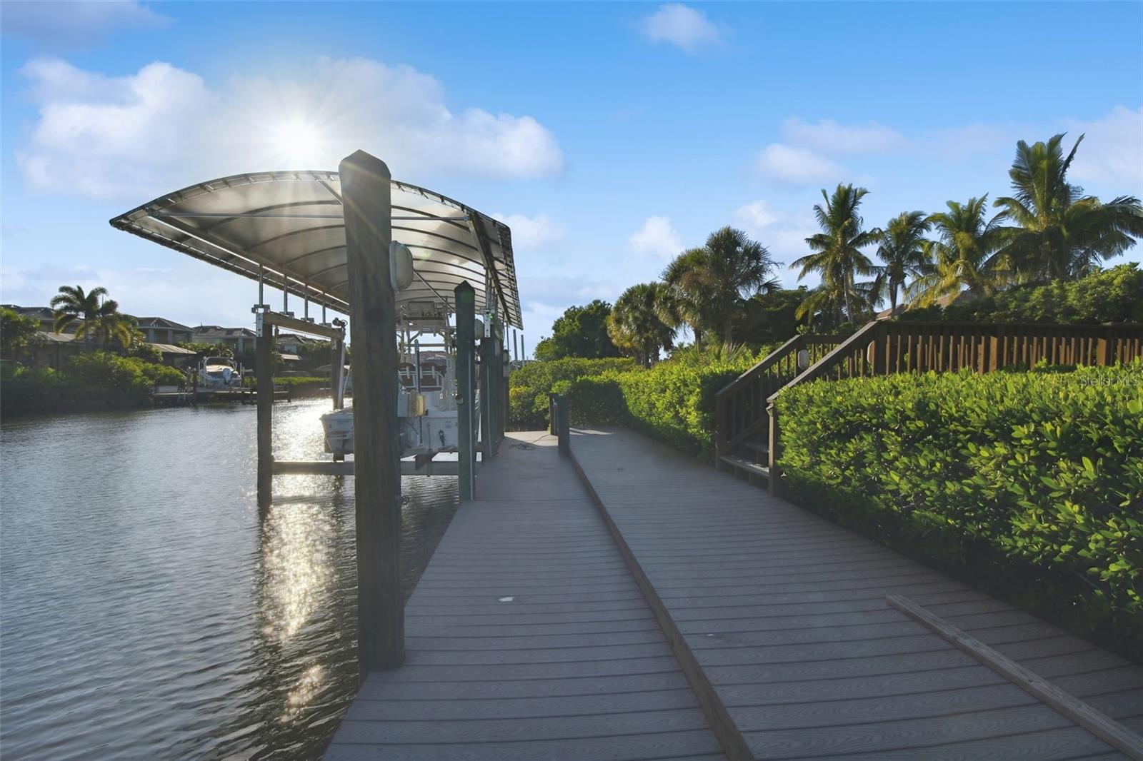 RIVERDALE - Residential