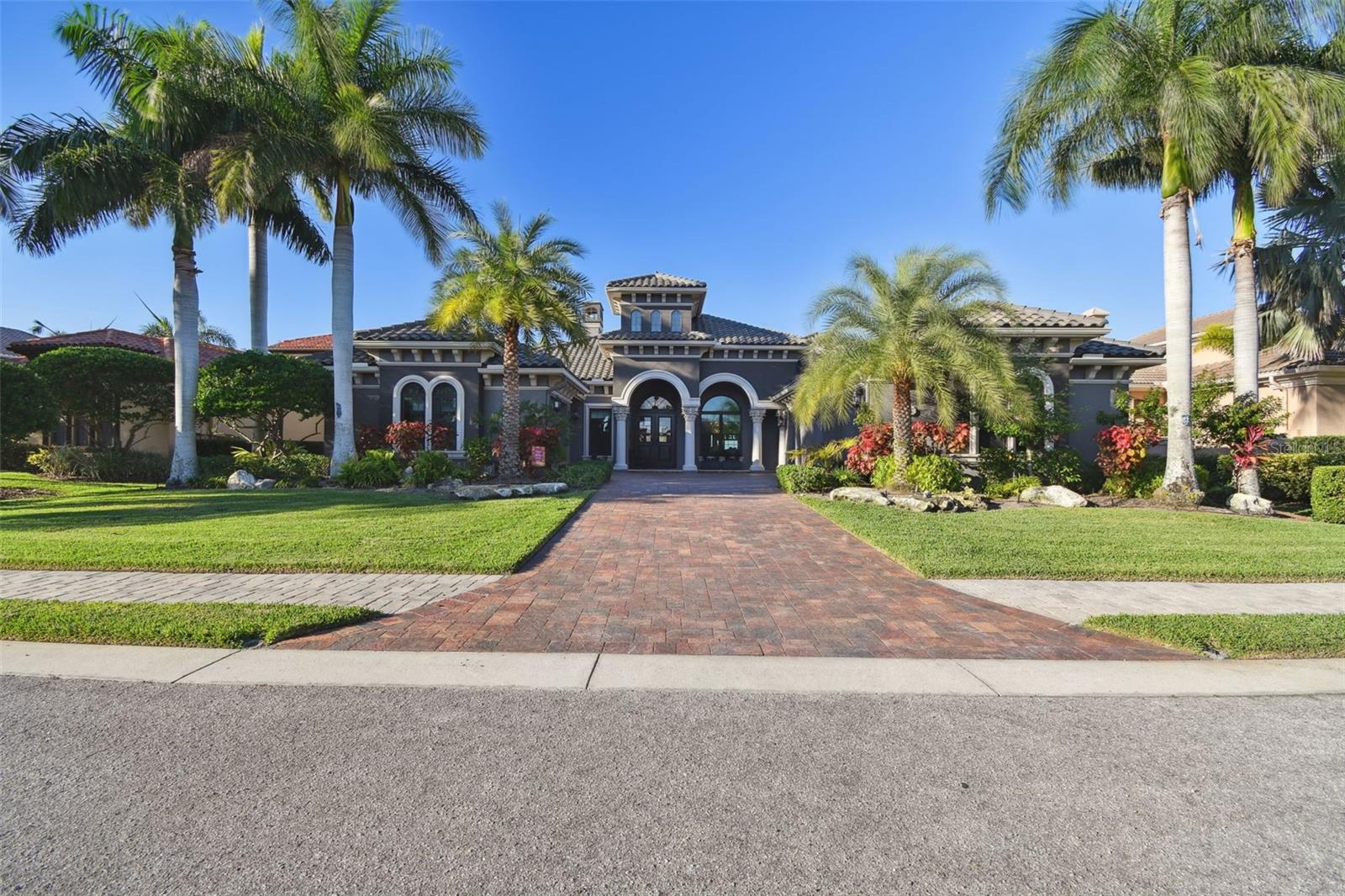 RIVERDALE - Residential