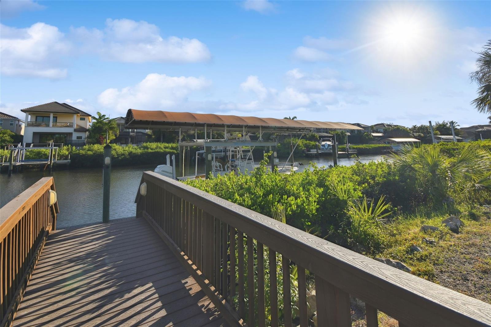 RIVERDALE - Residential