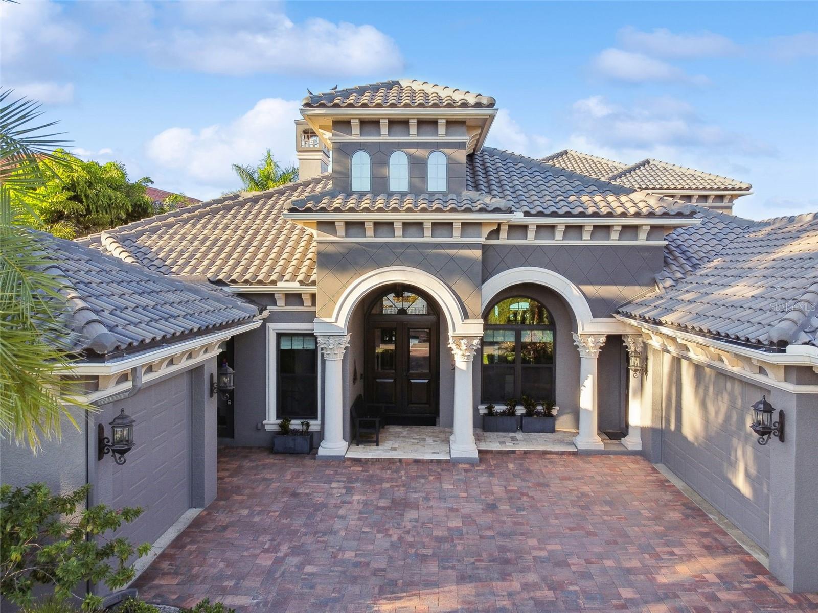 RIVERDALE - Residential