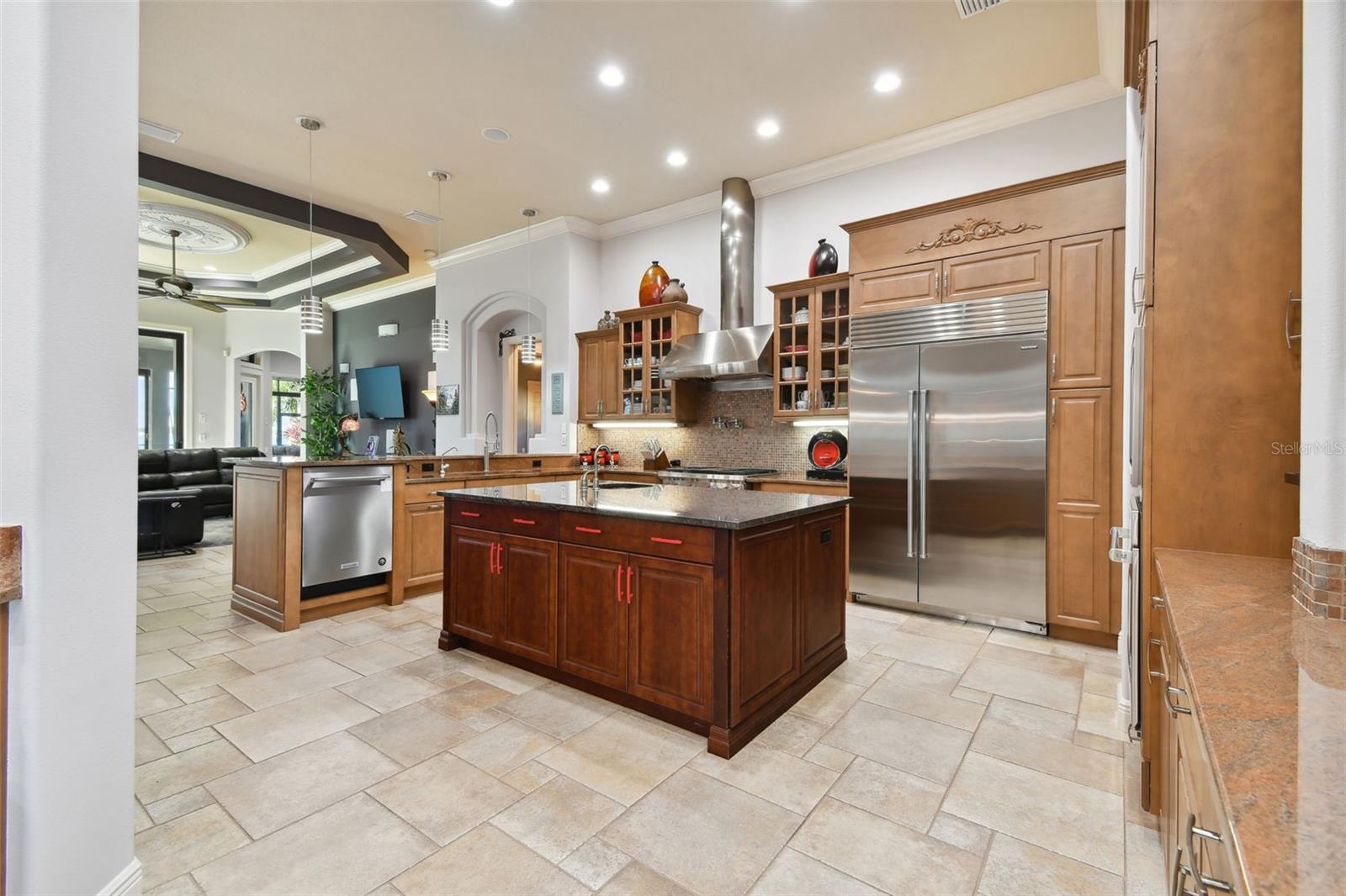 RIVERDALE - Residential