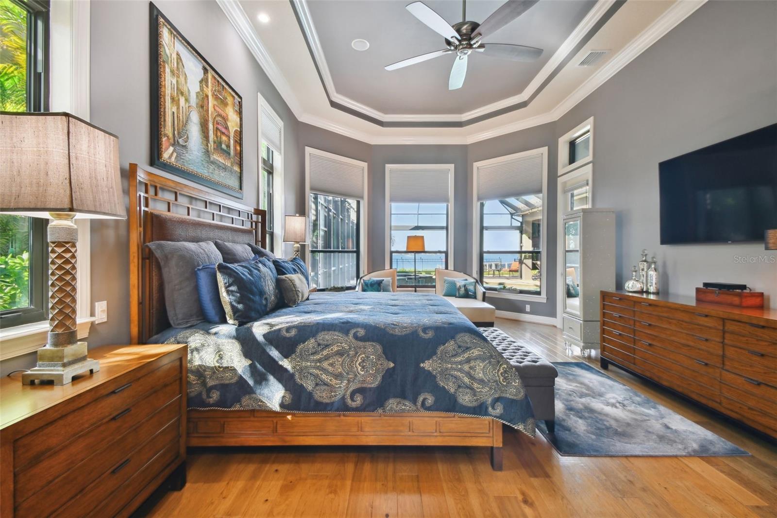 RIVERDALE - Residential