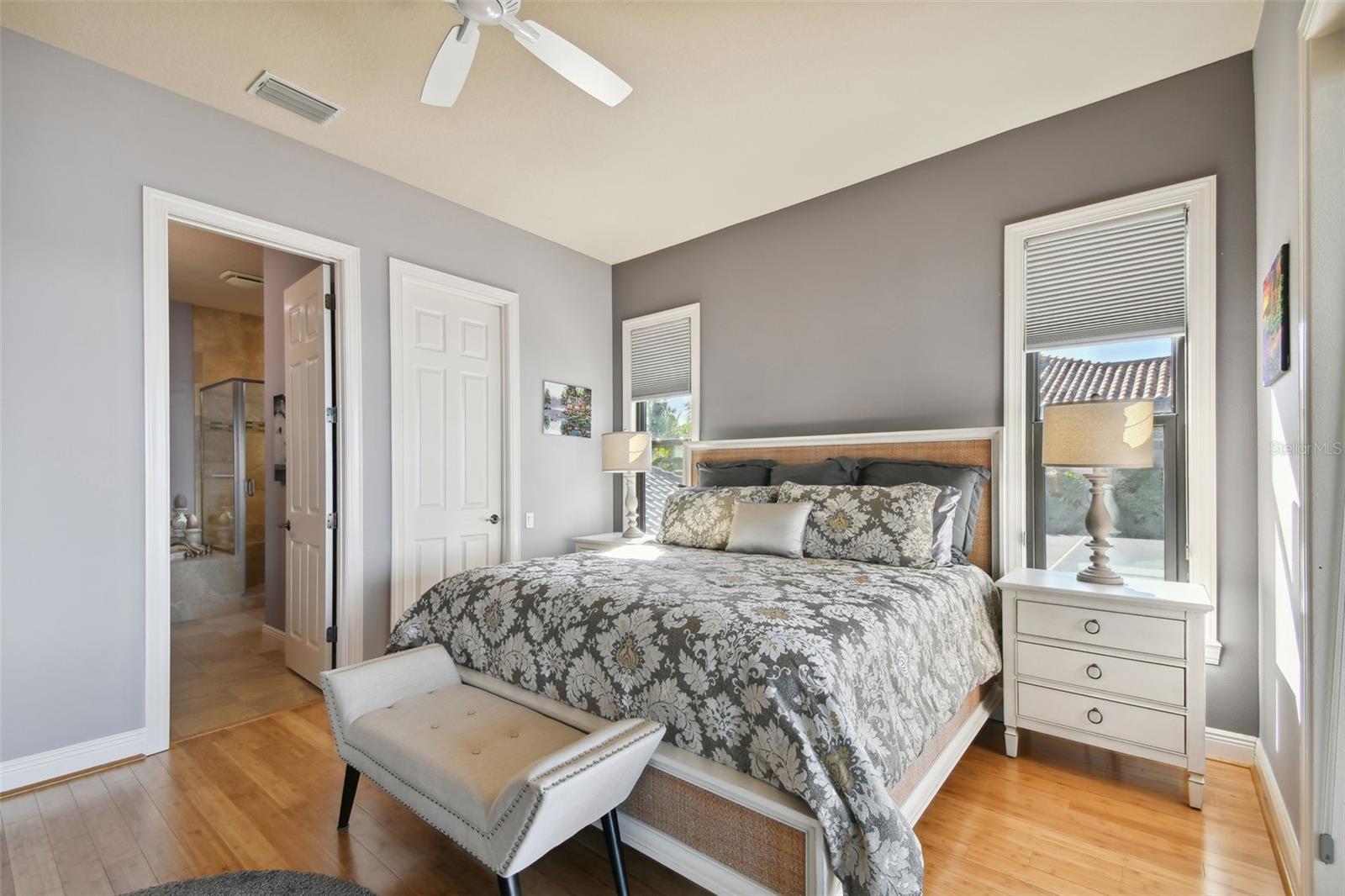 RIVERDALE - Residential