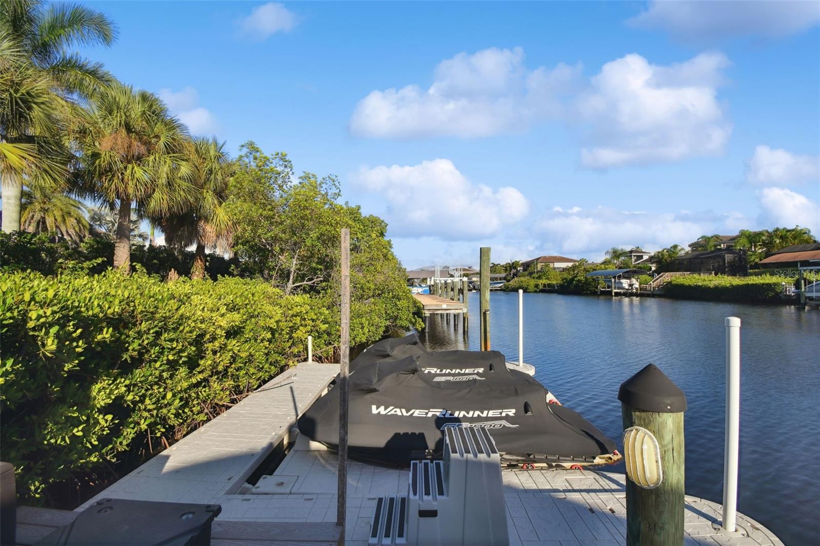 RIVERDALE - Residential