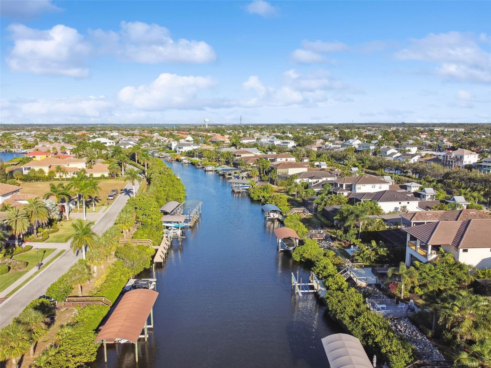 RIVERDALE - Residential