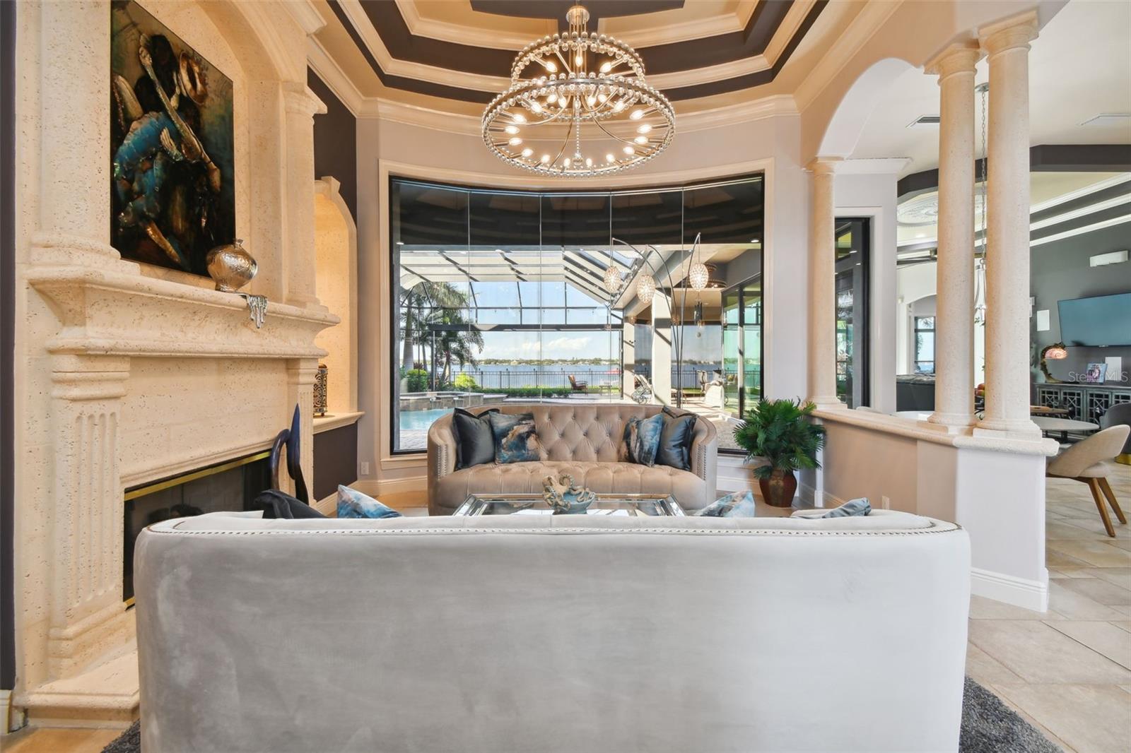 RIVERDALE - Residential