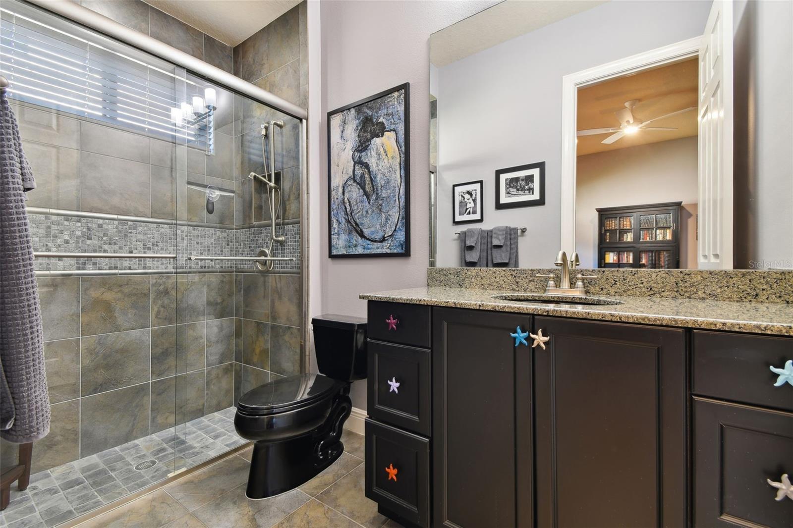 RIVERDALE - Residential