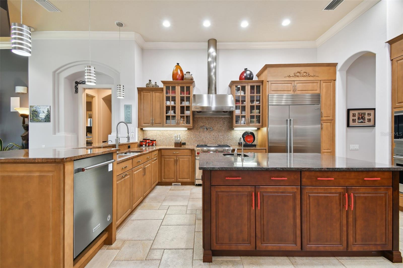 RIVERDALE - Residential