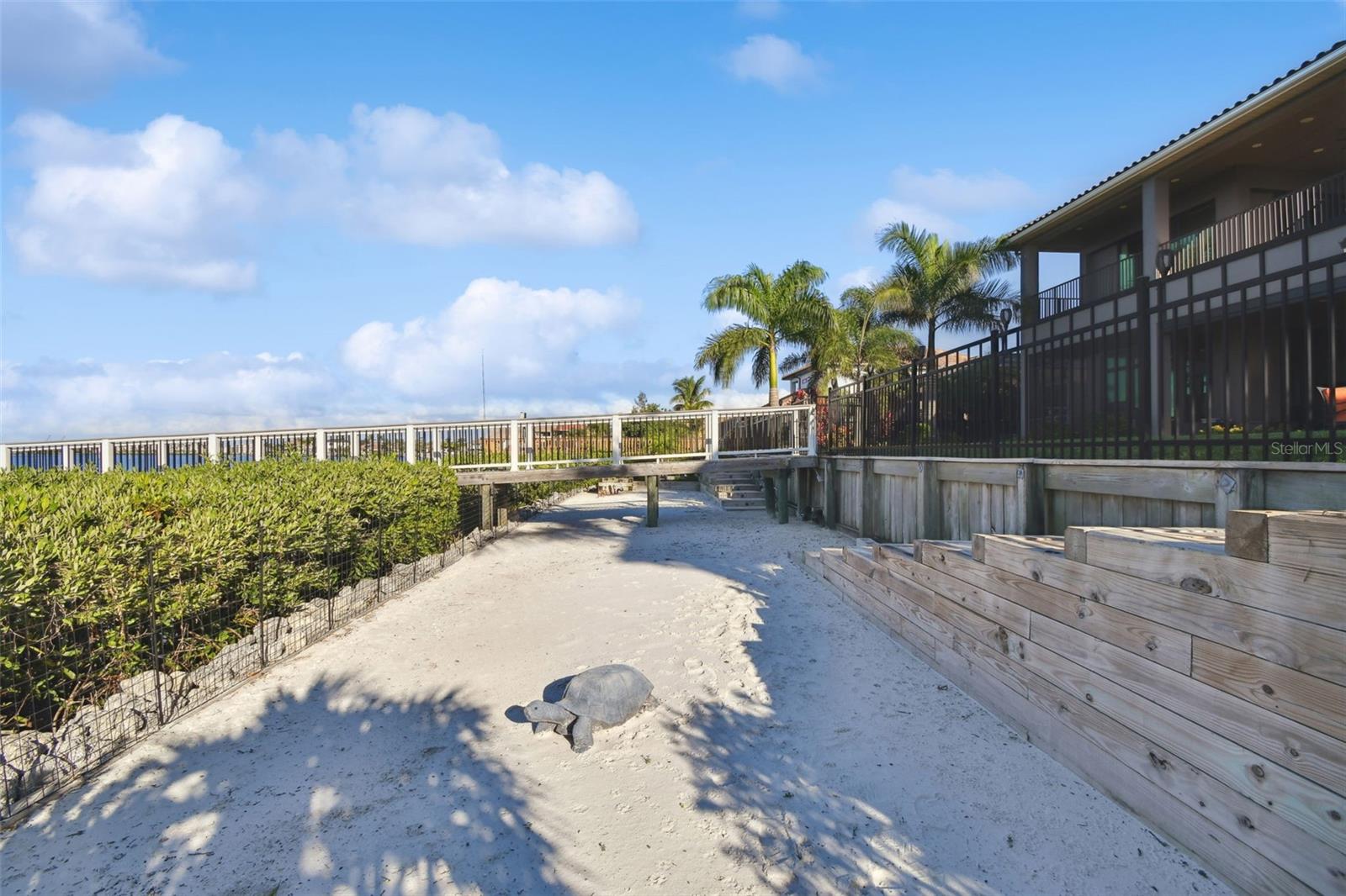 RIVERDALE - Residential