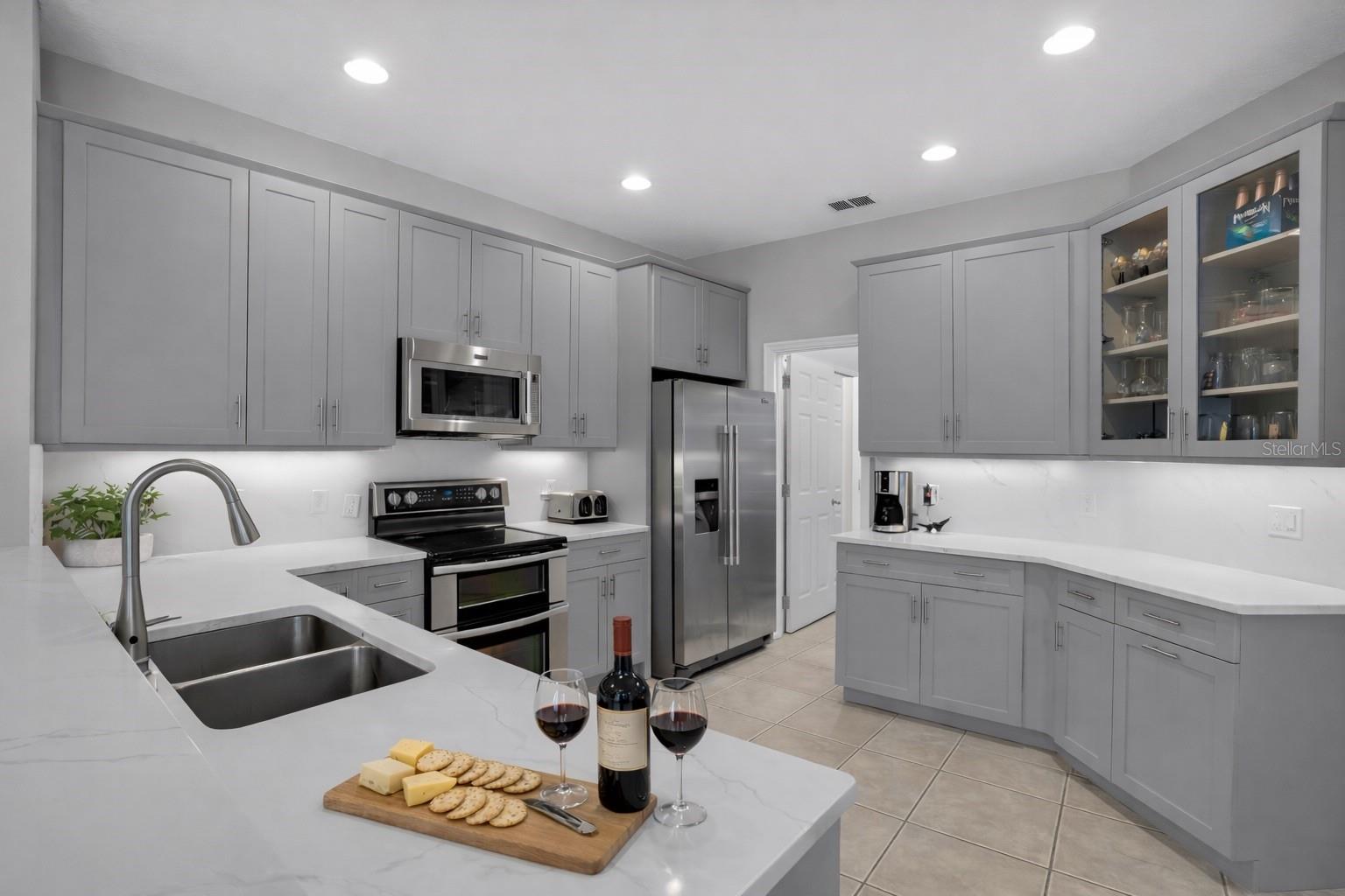 LIVE OAK RESERVE UNIT THREE - Residential