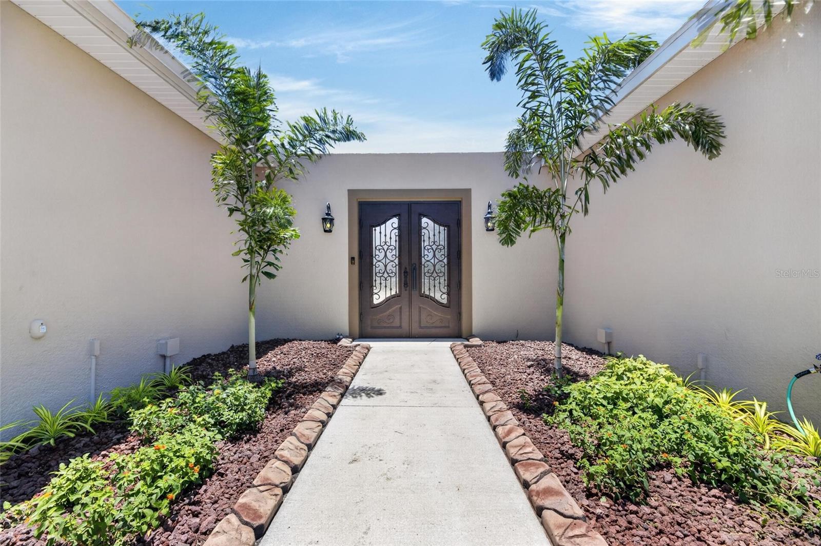3016 SMILODON TRAIL