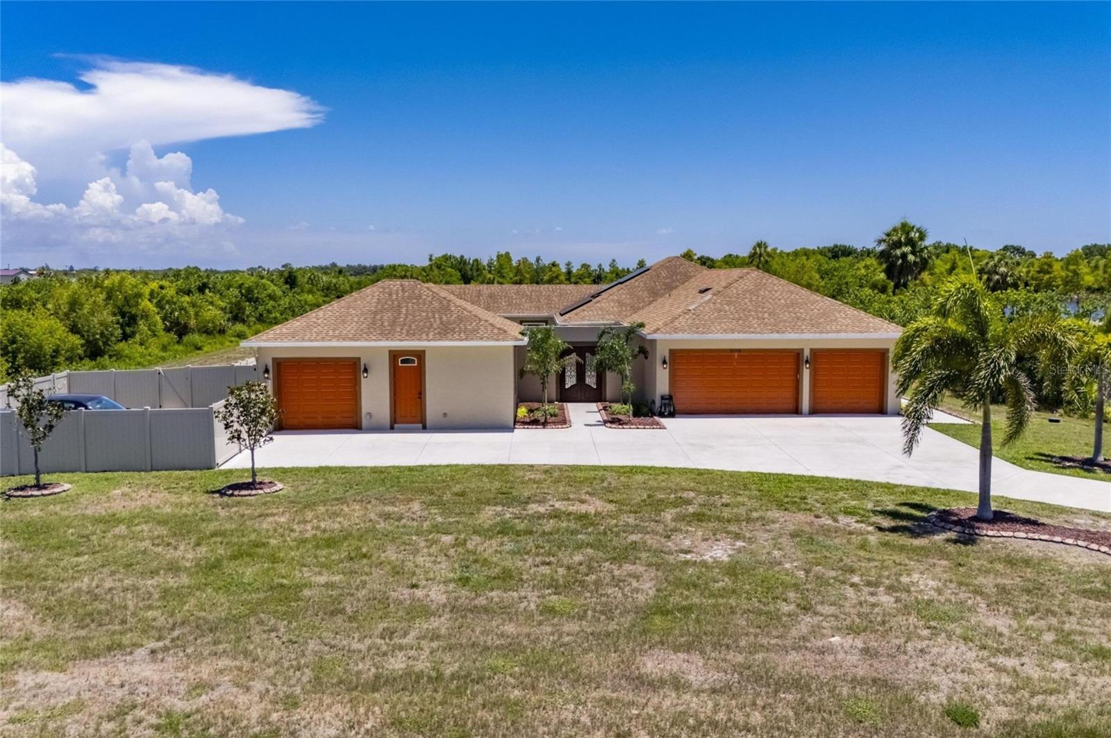 3016 SMILODON TRAIL