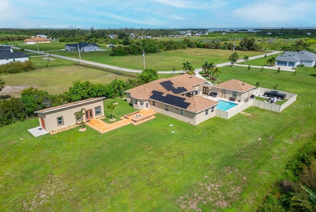 Photo of 3016 Smilodon Trail, Ruskin, FL 33570 (MLS # TB8524137)