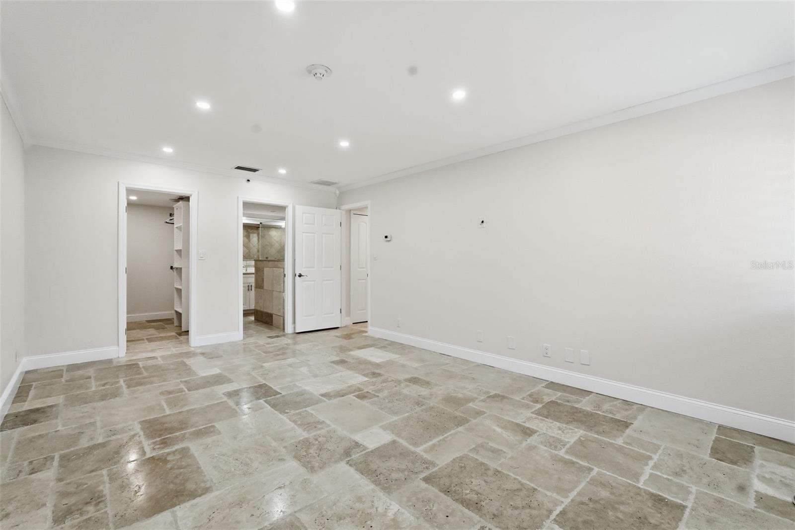 INNISBROOK - Residential