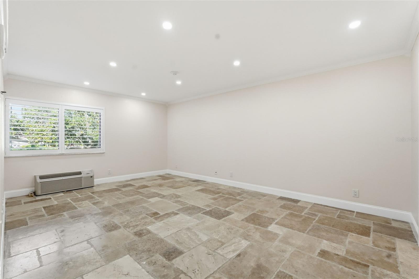 INNISBROOK - Residential