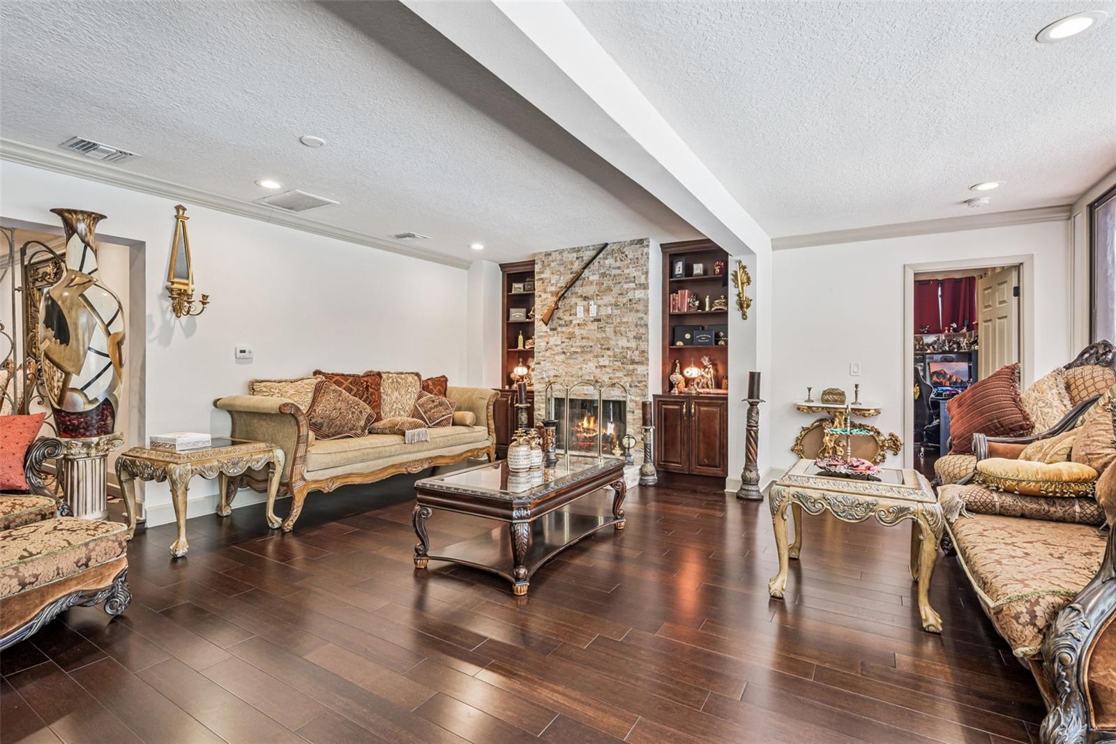 EAST BAY - Residential