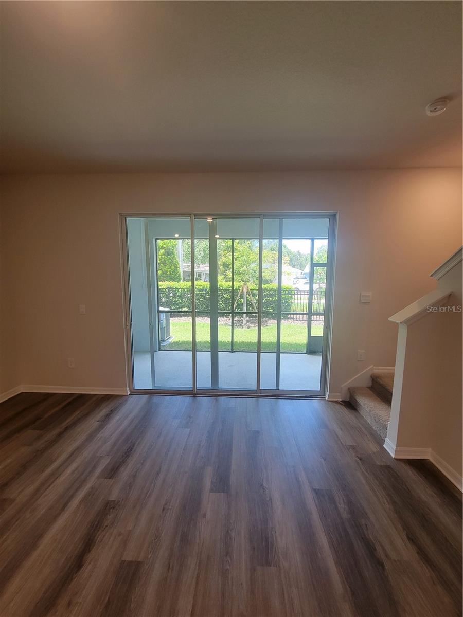 2472 MELLOW LANE