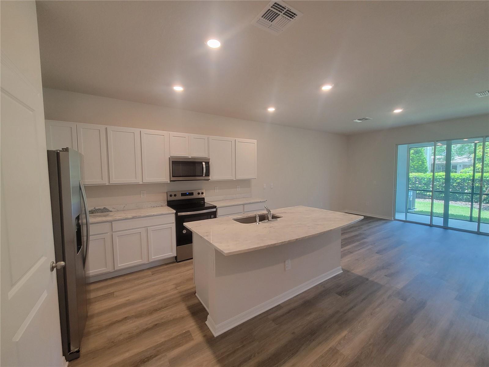 2472 MELLOW LANE