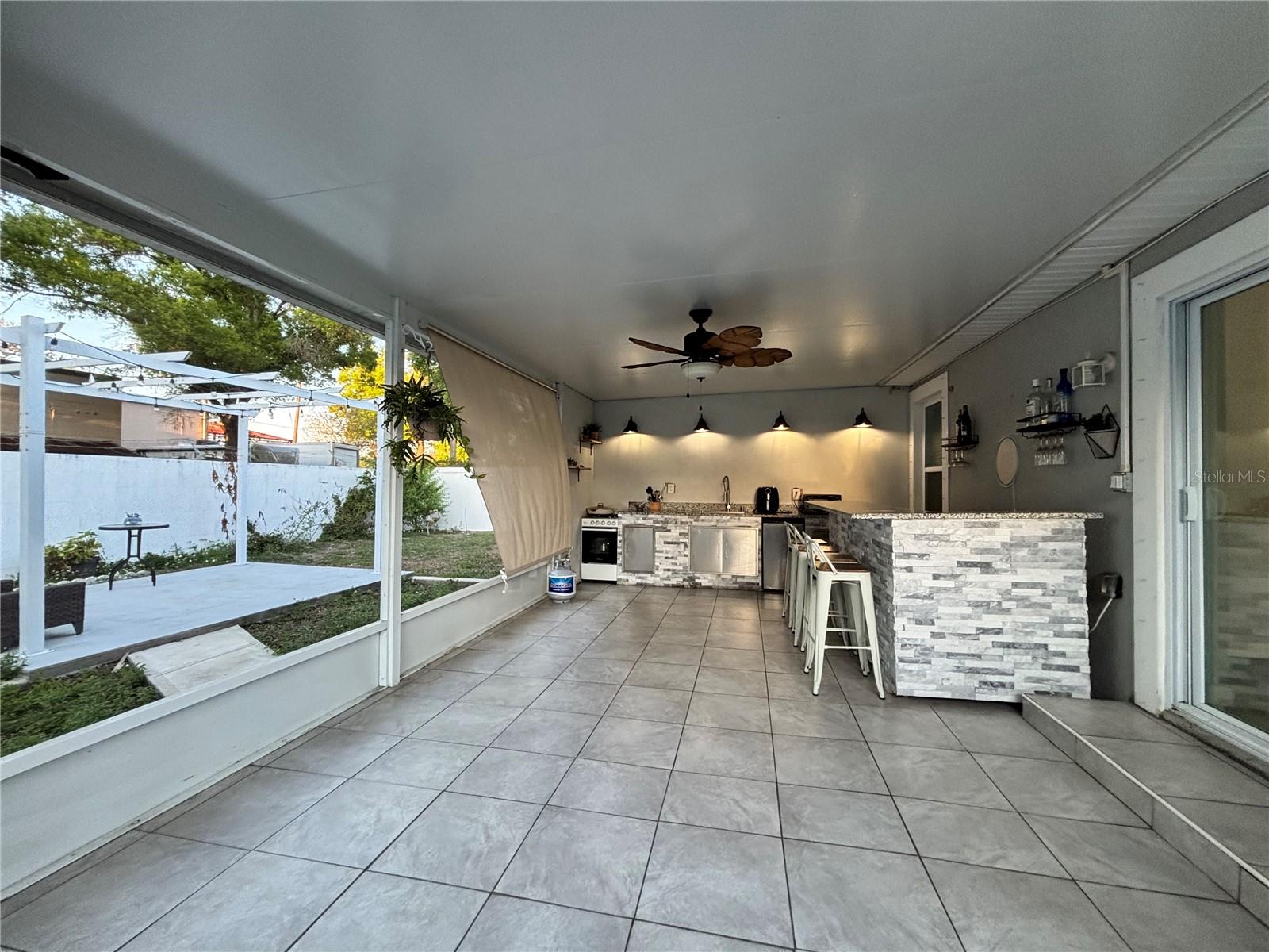 SPRING HILL ADD CORR - Residential