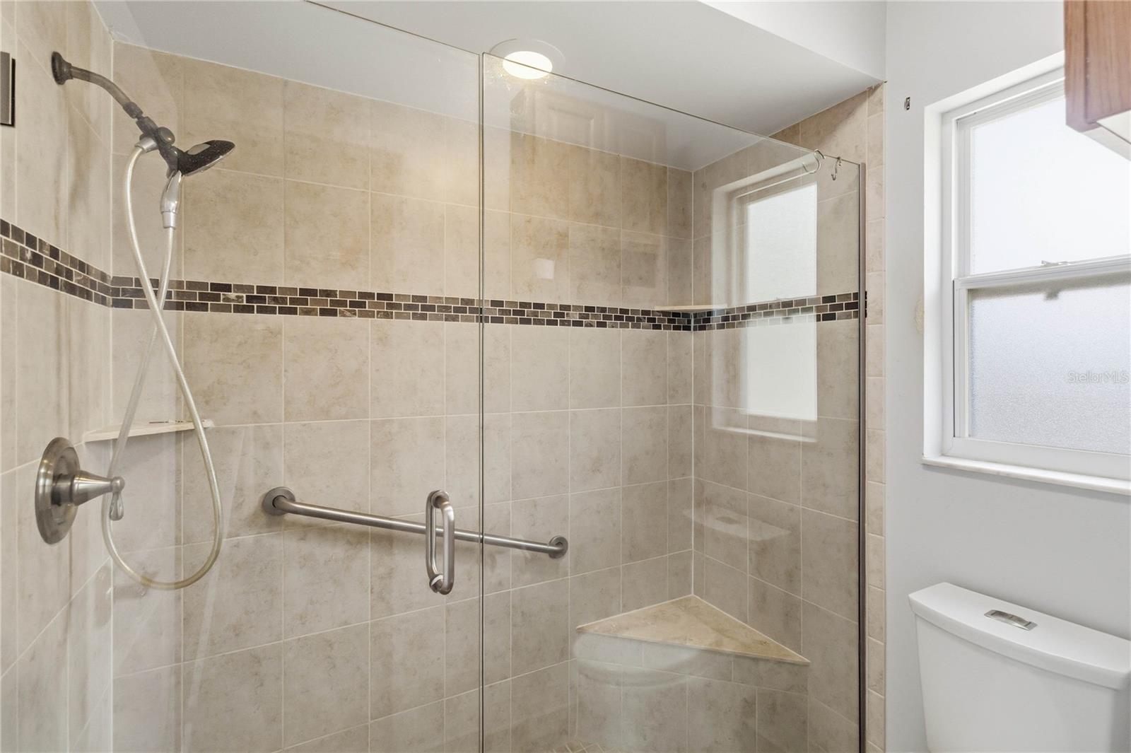 BVL UNIT 7 5TH ADD - Residential