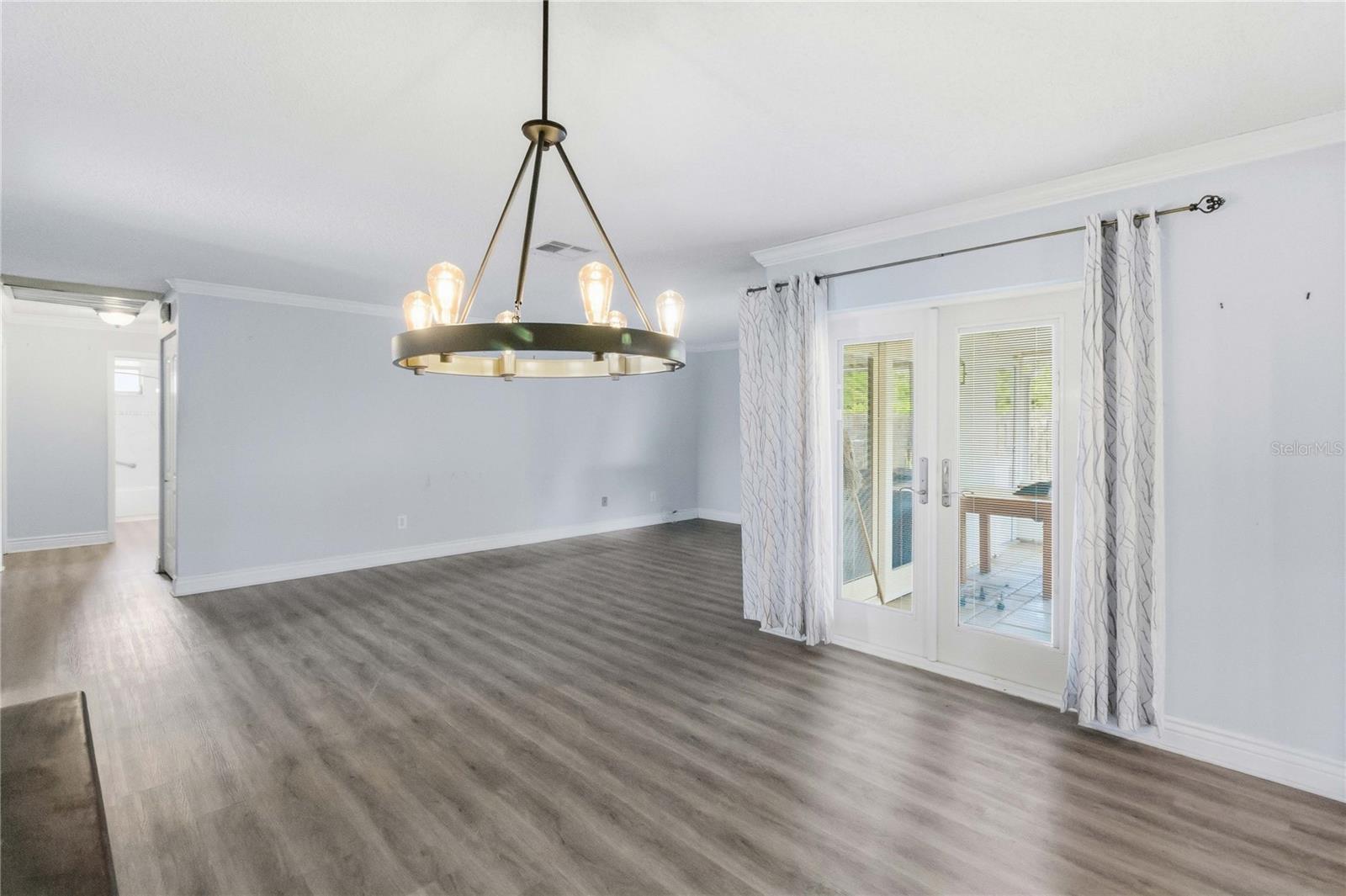 BVL UNIT 7 5TH ADD - Residential